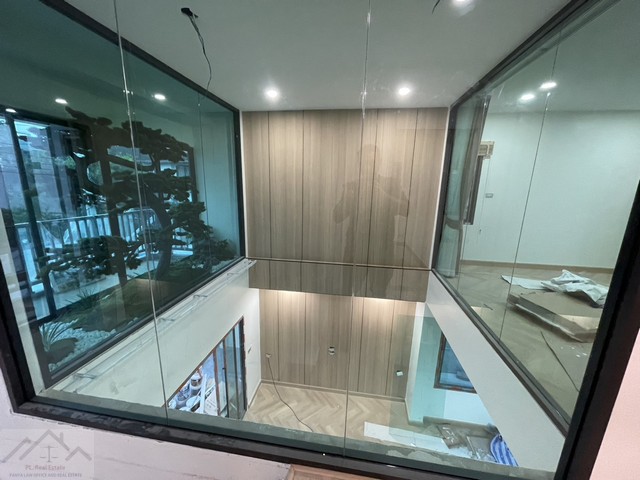 ขายบ้านเดี่ยวหลังมุม 66 ตรว. สไตล์ Modern Craftmanship โซนนวมินทร์-ประเสริฐมนูกิจ-นวลจันทร์-บางกะปิ-ลาดพร้าว พร้อม Double Volume สูง 6 เมตร จอดรถ 6 คัน *** ราคาขาย 9.85 ล้านบาท *** บ้านกำลังเก็บงาน แล้วเสร็จปลายเดือน เมษายน 2569 นี้ *** ติดต่อ:: ชยา โทร/ID Line:: 0942823961Link Line:: https://line.me/ti/p/3xFA1An8Kcรหัส# T26-557ขายบ้านเดี่ยวหลังมุม 66 ตรว. สไตล์ Modern Craftmanship โซนนวมินทร์-ประเสริฐมนูกิจ-นวลจันทร์-บางกะปิ-ลาดพร้าว• บ้านเดี่ยวหลังริม สไตล