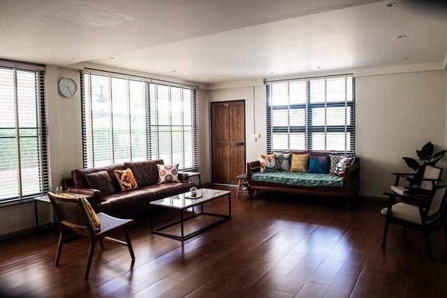 PP491 ขาย พร้อมคนเช่า บ้านเดี่ยว 2 ชั้น รีโนเวทใหม่ พร้อมเฟอร์นิเจอร์ครบ หมู่บ้าน สุขสรรพ์1 วิภาวดีรังสิต 58ขายราคา 19,500,000 บาท ค่าโอนและค่าธรรมเนียม50/50พร้อมคนเช่า ค่าเช่า 70,000 บาท (สัญญาหมดธันวาคม 2569)ติดต่อ คุณช่อผกา โทร 0616198565 LINE 0616198565สำรอง LINE 0812523279 ส่งลิ้งก์ไว้ได้เลย-ขาย พร้อมคนเช่า บ้านเดี่ยว 2 ชั้น รีโนเวทใหม่ พร้อมเฟอร์นิเจอร์ครบ หมู่บ้าน สุขสรรพ์1 วิภาวดีรังสิต 58-ที่ดินขนาด 