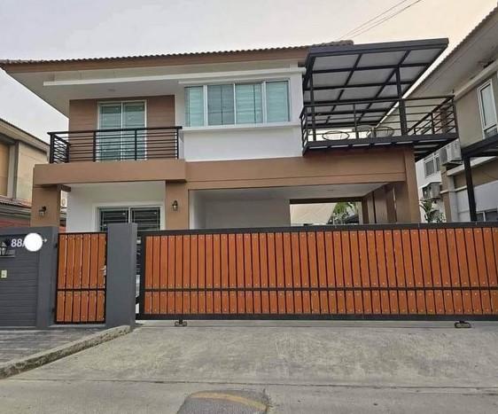 ให้เช่าบ้านเดี่ยว 2 ชั้น โครงการเอโทล มัลดีฟส์ ปาล์ม บางนา-วงแหวน , กม.7 ( ไม่รับสัตว์เลี้ยง )ราคาเช่า 38,000 บาท / เดือน ( บุคคลธรรมดา )ราคาเช่า 42,000 บาท / เดือน ( เช่าในนามบริษัท ไม่รับนำบ้านไปจดทะเบียนบริษัท )ที่อยู่ ถนนบางนา-วงแหวน ตำบลบางแก้ว อำเภอบางพลี สมุทรปราการ 10540ติดต่อ : คุณภัสพงณ์ 0634098164Line : deedee23https://www.facebook.com/profile.php?id=61581484955548เนื้อที่ 60 ตารางวา พื้นที่ใช้สอย 180 ตารางเมตร จำนวน 2 ชั้น 3 �