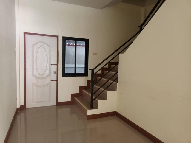   ขาย บ้านเดี่ยว/ทาวน์เฮ้าส์/คอนโด โครงการ  ขาย อาคารพาณิชย์ อำเภอปราณบุรี ประจวบคีรีขันธ์  ตำบลวังก์พง อำเภอปราณบุรี ประจวบคีรีขันธ์  ราคาโปรโมชั่น   2,740,000   บาท    ลดจาก  4,235,000      บาท ราคาโปรโมชั่นตั้งแต่วันที่  13 มีนาคม - 31 พฤษภาคม 2569  รายละเอียดทรัพย์ -  เนื้อที่0-0-20   ตารางวา    -  3ห้องนอน     -  บ้านหันไปทางทิศ ตะวันตกเฉียงเหนือ  พิกัดทรัพย์ : https://maps.app.goo.gl/BX1cECYAUPA3C9n4A  สถานที่ใกล้เคียง   -  PTT Statio