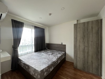 ซื้อแล้วรับเงินทันที !! ขายถูกคอนโดพร้อมผู้เช่าโครงการ ลุมพินี วิลล์ ราษฎร์บูรณะ-ริเวอร์วิว2 ตึก D ชั้น 4 ขนาด 22.57 ตร.ม. สูง 2.4 ม.แถมเฟอร์ครบ !! .TPI-3038.Location : แผนที่ https://maps.app.goo.gl/21Dz4JFpxSfXvK4d8?g_st=il.รายละเอียด : ห้องชุด-ห้องขนาด 22.57 ตร.ม. ชั้น 4-เพดานสูง 2.40 ม.-ห้องแบ่งเป็นสัดส่วนลงตัว-1ห้องนั่งเล่น-1 ห้องนอน พร้อมระเบียง-1 ห้องน้ำ-แถมเฟอร์นิเจอร์ + เครื่องใช้ไฟฟ้าครบ พร้อมเข้าอยู่ทันที..ส่วนกลางประ�