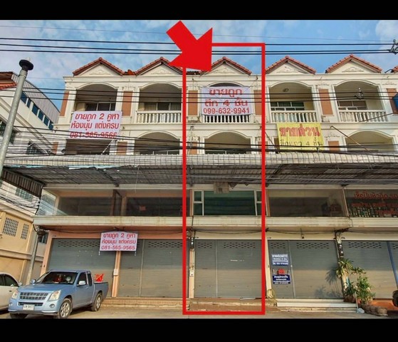 #ขายหรือให้เช่า อาคารพาณิชย์ 3 คูหา ติดถนนพุทธสาคร อำเภอกระทุ่มแบน จังหวัดสมุทรสาคร#รายละเอียดและที่ตั้งทรัพย์-อาคารพาณิชย์ 3 คูหาติดกัน (2 คูหาเป็นห้องคู่ อีกหนึ่งคูหาเป็นห้องเดี่ยวรวม 3 ห้อง) คูหาแล้ว 16-17 ตารางวา รวม 3 คูหาประมาณ 50 ตารางวา-ตั้งอยู่ติดถนนพุทธสาคร ตำบลคลองมะเดื่อ อำเภอกระทุ่มแบน จังหวัดสมุทรสาคร-ตรงข้ามร้านอาหารครัวต้นกล้วย และร้าน 12 บาร์#ทำเล