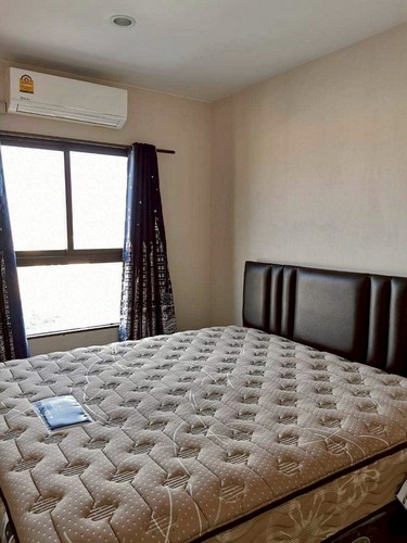 Dfsa112 ขาย  พลัม คอนโด เซ็นทรัล สเตชั่น ติดเซ็นทรัลเวสต์เกต ทิศตะวันออกที่ตั้ง: ติดเซ็นทรัลเวสต์เกต ริมถนนรัตนาธิเบศร์  ใกล้ MRT ตลาดบางใหญ่ MRT สามแยกบางใหญ่ ขนาด: 26 ตรม.  1 ห้องนอน 1 ห้องน้ำชั้น 15สนใจชมทรัพย์ /สอบถามCALL :  0615659566LINE : @differthailand (ซื้อ,เช่า)https://lin.ee/buyCimXhttps://www.facebook.com/Differestate----------------DIFFER ESTATE CO.,LTD.เป็นบริษัทจดทะเบียนถูกต้องตามกฎหมายให้บริการรับฝากขาย เช่า ซื้อ อสังหาริมทรัพย์ ทุกชนิด>คอนโ�