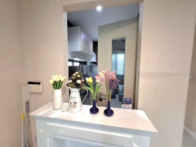 ลดราคาพิเศษ 30,000เช่าบ้านเดี่ยว2ชั้น  52ตรว.•3ห้องนอน 2ห้องน้ำ 1ห้องรับแขก 1ห้องครัว •แอร์4เครื่อง เฟอร์นิเจอร์ครบอยู่ถนน คู่ขนานมอเตอร์เวย์ (กรุงเทพ ชลบุรี) ฝั่งขาเข้า ที่จะไป พระราม9 ศรีนครินทร์ •ใกล้แอร์พอร์ตลิ้ง ทับช้าง,  ใกล้ทางด่วน, ใกล้สนามบินสุวรรณภูมิ,ใกล้สน.ประเวศ ถนนเฉลิมพระเกียรติ ให้เช่า30,000/เดือน(สัญญาขั้นต่ำเช่า1ปี)สนใจติดต่อ k.กุลจิรา โทร : 0892719644 , 081-4306542 LINE OA : @