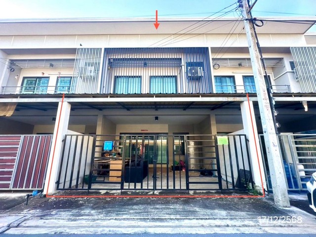   ขาย บ้านเดี่ยว/ทาวน์เฮ้าส์/คอนโด โครงการ รัชธานี 11  ถนน/ซอย ถนน รังสิต - นครนายก ตำบล บึงน้ำรักษ์  อำเภอ ธัญบุรี จังหวัด ปทุมธานี  ราคาโปรโมชั่น   1,289,000   บาท    ลดจาก   1,790,000   บาท ราคาโปรโมชั่นตั้งแต่วันที่ 1 เมษายน 2569 – 30 มิถุนายน 2569  รายละเอียดทรัพย์ -  เนื้อที่ 21.40 ตร.ว.  พื้นที่ใช้สอย 142.50 ตร.ม. -  3 ห้องนอน 2 ห้องน้ำ  -  1 ที่จอดรถ  -  บ้านหันไปทางทิศ ตะวันตก  พิกัดทรัพย์ : https://maps.app.goo.gl/3vYqBKVb45hvQ5276  สถาน�