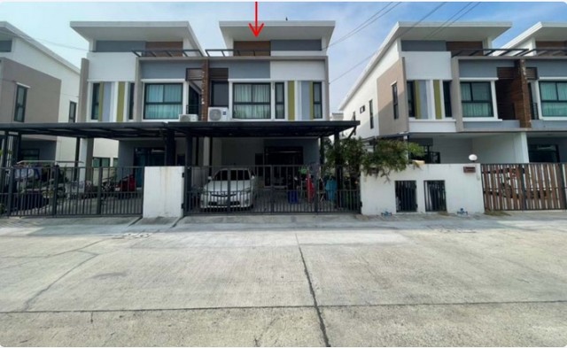  Code ID : PCI-06739  ราคา   3,300,000    บาท (ราคาต่อรองได้)   - เนื้อที่ 32 ตรว.  - 3 ห้องนอง 2 ห้องน้ำ   - 1 ที่จอดรถ   บ้านหันไปทางทิศ   พิกัดทรัพย์ : https://maps.app.goo.gl/GBG7Xrv6pYFNj2Q19  สอบถามเพิ่มเติม / นัดชม โทร. 097-419-5982(พลอย) โทร. 096-932-4624(ออมสิน) Line : @panaya (มี@ด้านหน้า)  ปรึกษาสินเชื่อฟรี One Stop Service ดูแลตั้งแต่ต้นจนจบบริษัท ปณยาคิดดี จำกัด 