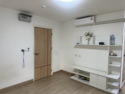 ขายถูกเพลิน เพลิน คอนโดมิเนียม รังสิต-ฟิวเจอร์พาร์ค อาคาร 1 ชั้น 6 ขนาดห้อง 33.39 ตร.ม.คอนโดทำเลรังสิต ใกล้มหาวิทยาลัย เหมาะทั้งอยู่อาศัยเองและลงทุน !!.TPI-3050.Location : แผนที่ https://maps.app.goo.gl/Vfekqmyv9UWuFWyCA.รายละเอียด : ห้องชุด-ห้องขนาด 33.39  ตร.ม. ชั้น 6-เพดานสูง 2.40 ม.-ห้องแบ่งเป็นสัดส่วนลงตัว-ห้องฟังก์ชันครบ พร้อมเข้าอยู่ เดินทางสะดวก ใกล้สนามบินดอนเมือง-1ห้องนั่งเล่น-1 ห้องนอน -1 ห้องน้ำ.ส่วนกลาง�