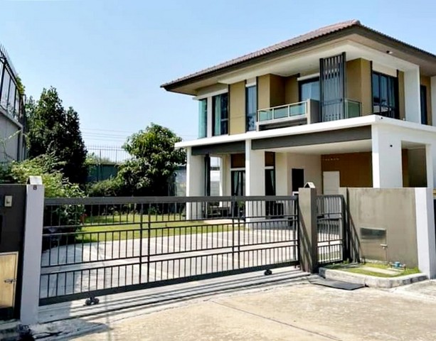 รหัสทรัพย์ 69185บ้านเดี่ยวแปลงใหญ่  2 ชั้น หมู่บ้าน บุราสิริ ราชพฤกษ์ – 345 หลังริม ( ขายถูกมาก ) พิกัดที่ตั้ง ถนนราชพฤกษ์ ตำบลคลองข่อย อำเภอปากเกร็ด จังหวัดนนทบุรี รายละเอียดทรัพย์- ขนาดที่ดิน 97.10ตรว. พื้นที่ใช้สอย 165 ตารางเมตร -3ห้องนอน 3 ห้องน้ำ  1 ห้องอเนกประสงค์ 1 ห้องรับแขก มีพื้นที่สำหรับเตรียมอาหาร 1  ห้องครัว -2 ที่จอดรถ พร้อมลานซักล้างด้านหลัง - แถมเครื่องปรับอากาศ �
