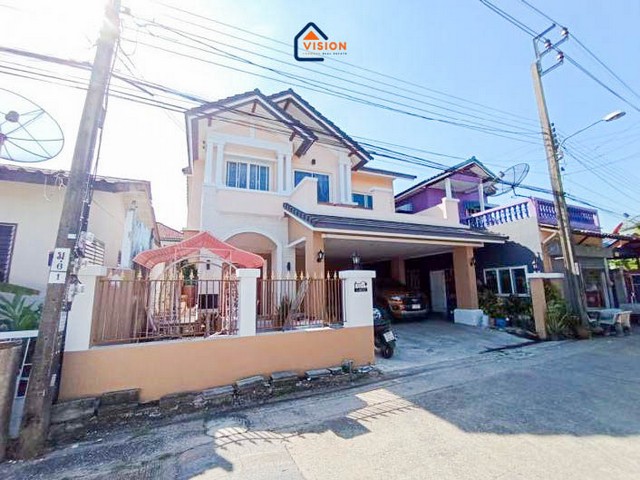 บ้านเดี่ยว 2 ชั้น ทำเลดี “ซอยสุวินทวงศ์ 13 มีนบุรี”พื้นที่ใหญ่ อยู่สบาย เดินทางสะดวก เข้า-ออกได้หลายเส้นทาง━━━━━━━━━━━━━━━ รายละเอียดทรัพย์ เนื้อที่ 60 ตารางวา หน้ากว้าง 12 เมตร ลึก 20 เมตร พื้นที่ใช้สอยประมาณ 189 ตร.ม. 4 ห้องนอน | 4 ห้องน้ำ ห้องนอนชั้นล่าง 1 ห้อง (เหมาะผู้สูงอายุ) ห้องโถงรับแขกกว้าง โปร่ง ครัวแยกเป็นสัดส่วน ชั้น 2 มี 2 ห้องนอน + โถงพักผ่อน จอดรถได้ 2 คัน━━━━━�