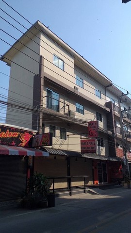 ขายกิจการ Guest House พัทยาห่างริมหาดจอมเทียน เพียง 100 เมตรติดถนนวัดบุญกัญจนาราม(ซอยโรงแรมแกรนด์จอมเทียน)เนื้อที่ 33 ตารางวา4 ชั้น 3 ห้องนอน 4 ห้องน้ำ(ห้องน้ำในตัวทุกชั้น)-ตกแต่งพร้อมดำเนินกิจการต่อได้เลย แอร์ ตู้เสื้อผ้า-ชุดครัวพร้อมซิงค์ล้างจาน ไมโครเวฟ ทีวี-ด้านล่างแบ่งพื้นที่ให้เช่าเป็นบาร์-ห่างทะเลหาดจอมเทียนแค่ 100 เมตร-ที่ดินกว้างติดถนน 12 ม. ลึก 8 ม.-ใกล้ 7-11-ด้านห�