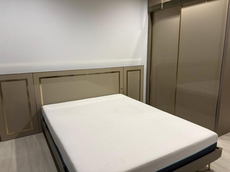 Life One Wireless Private Clean 21st Floor,BTS PloenChit