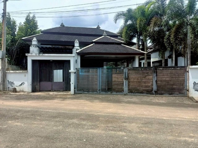   ขาย บ้านเดี่ยว/ทาวน์เฮ้าส์/คอนโด โครงการ ขาย บ้านเดี่ยว  อำเภอเมืองกระบี่ กระบี่   ตำบลทับปริก อำเภอเมืองกระบี่ กระบี่  ราคาโปรโมชั่น  2,048,000    บาท    ลดจาก   4,290,000     บาท ราคาโปรโมชั่นตั้งแต่วันที่  13 มีนาคม - 31 พฤษภาคม 2569  รายละเอียดทรัพย์ -  เนื้อที่ 0-0-80.4  ตารางวา   -  3ห้องนอน2ห้องน้ำ  -  1 ที่จอดรถ  -  บ้านหันไปทางทิศ ตะวันตกเฉียงใต้  พิกัดทรัพย์ : https://maps.app.goo.gl/aNNTXtLvBggWaUP48  สถานที่ใกล้เคียง   -  7-Elev