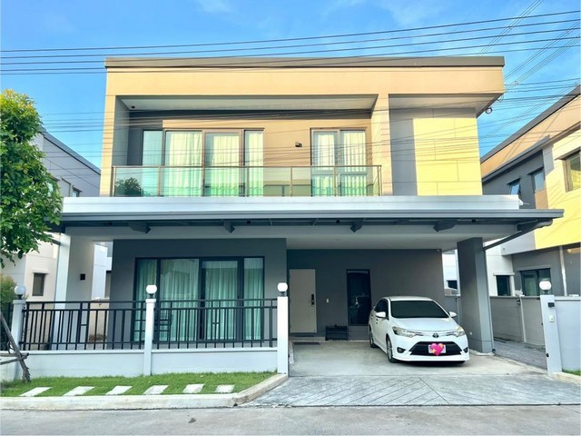 รหัสC7145 ให้เช่าบ้านเดี่ยว 2ชั้น โครงการเซนโทร ดอนเมือง แจ้งวัฒนะ เลียบคลองปะปา บ้านสวยพร้อมอยู่**ให้เช่า**ราคาเช่า 45,000 บาท/เดือน (ประกัน2 ล่วงหน้า2)สนใจติดต่อสอบถามโทร : 095-823 9789 คิทLine id : candy.456Line Add Friend : https://line.me/ti/p/rHhjrvhm_zโทร : 091-782 8924 ต้นLine : seng.456Line Add Friend : https://line.me/ti/p/iHsUxP2IlTบ้านเดี่ยว 2ชั้น โครงการเซนโทร ดอนเมือง แจ้งวัฒนะ เลียบคลองปะปา บ้านสวยพร้อมอยู่พื้นที่ใช้สอย 209 ตารางเมตร4 ห้องนอน4 ห้องน้ำที่จ�