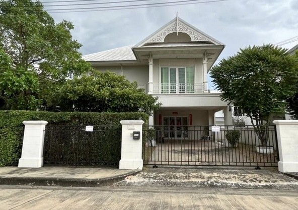 RH02167 ให้เช่าบ้านเดี่ยว 3 ห้องนอน 3 ห้องน้ำ หมู่บ้านสารินซิตี้ เดอะเลควิลล์ พระราม2  ใกล้ โรงเรียนอัสสัมชัญ พระราม 2หมู่บ้านสารินซิตี้ เดอะเลควิลล์ พระราม2 ที่ตั้ง. ถ.พระราม 2 ต.โคกขาม อ.เมืองสมุทรสาคร จ.สมุทรสาคร.เนื้อที่ 81 ตารางวา3 ห้องนอน 3 ห้องน้ำ 3 ที่จอดรถแอร์ 4 ตัวทีวี ตู้เย็น เครื่องซักผ้าโซฟา โต๊ะทานข้าวเตาไฟฟ้า เตียงนอน ตู้เสื้อผ้าเครื่องทำน้ำอุ่นพร้อมเฟอร์น�