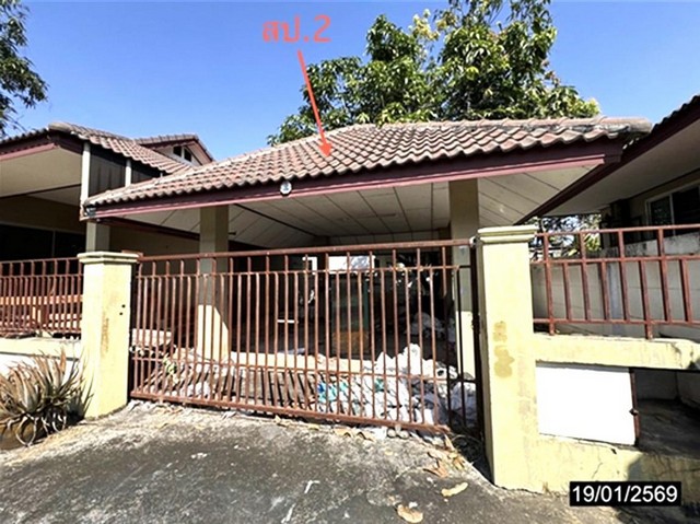   บ้านเดี่ยว ขอนแก่น ถนน เหล่านาดี อำเภอ เมืองขอนแก่น  ถนน เหล่านาดี (ทล.2131) ตำบล บ้านเป็ด อำเภอ เมืองขอนแก่น จังหวัด ขอนแก่น  ราคาโปรโมชั่น 2,712,000 บาท    ลดจาก 3,546,000 บาท ราคาโปรโมชั่นตั้งแต่วันที่ 1 เมษายน 2569 – 30 มิถุนายน 2569  รายละเอียดทรัพย์ -  เนื้อที่ 90.40 ตร.ว.  พื้นที่ใช้สอย 166.00 ตร.ม. -  3 ห้องนอน 3 ห้องน้ำ  -  1 ที่จอดรถ  -  บ้านหันไปทางทิศตะวันตกเฉียงใต้  พิกัดทรัพย์ : https://maps.app.goo.gl/N4RHG4GytgTw1R4z8  สถา�