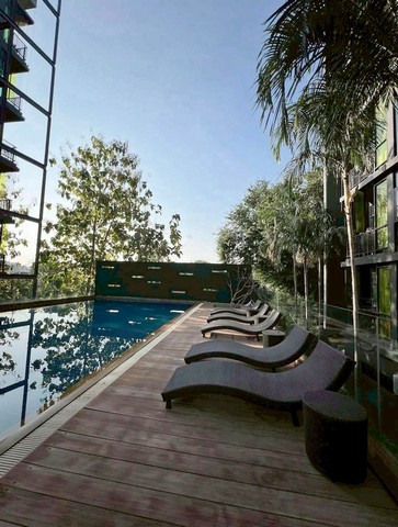 ขายด่วน #ขายต่ำกว่าราคาประเมิน เพียง 2,450,000 บาท 40 ตร.ม. #Stylish Condo #ติดถนนคันคลอง ทำเลใจกลางเมือง เดินทางสะดวก #ใกล้มช. #นิมมาน #สนามบิน เหมาะทั้งอยู่อาศัย และลงทุนปล่อยเช่ารายละเอียดห้องชั้น 5ขนาด 40 ตร.ม.บรรยากาศดี เป็นส่วนตัวเดินทางสะดวก เข้า-ออกได้หลายเส้นทางห้องสวย ทำเลศักยภาพสูง อยู่ติดถนนคันคลอง เข้าเมืองง่าย รายล้อมด้วยมหาวิทยาลัย คาเฟ่ ร้านอาหาร และแหล่งไลฟ์�
