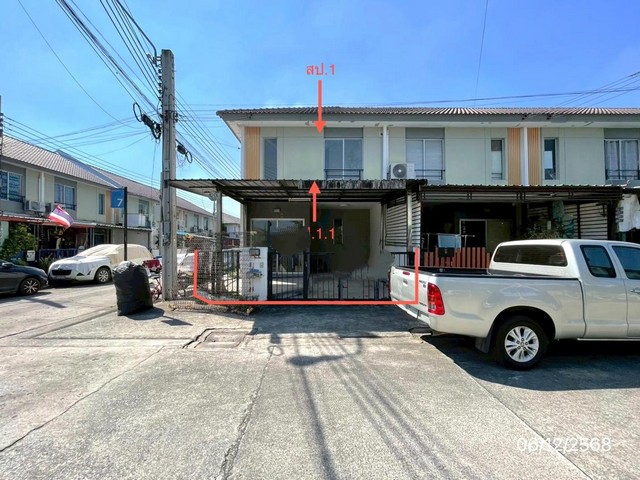   ขาย บ้านเดี่ยว/ทาวน์เฮ้าส์/คอนโด โครงการ บ้านพฤกษา 105 ฉลองกรุง-ลาดกระบังถนน สังฆประชา แขวง ทับยาว เขตลาดกระบัง จังหวัด กรุงเทพมหานคร  ราคาโปรโมชั่น   1,425,000   บาท    ลดจาก   1,800,000   บาท ราคาโปรโมชั่นตั้งแต่วันที่ 1 เมษายน 2569 – 30 มิถุนายน 2569  รายละเอียดทรัพย์ -  เนื้อที่ 18.80 ตร.ว. พื้นที่ใช้สอย 105.00 ตร.ม. -  3 ห้องนอน 2 ห้องน้ำ  -  1 ที่จอดรถ  -  บ้านหันไปทางทิศ ใต้  พิกัดทรัพย์ : https://maps.app.goo.gl/ruQYFcBEyDYprS876  ส�