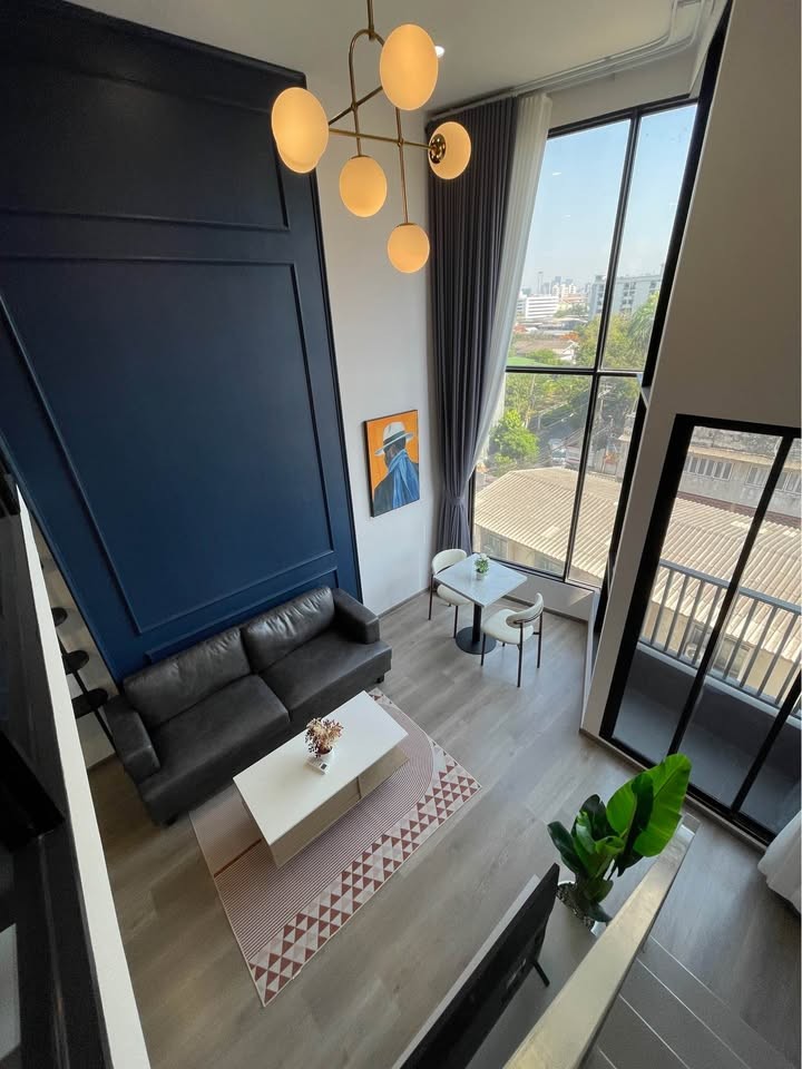 KnightsBridge Space Sukhumvit Rama 4 Peaceful BTS Phra Khanong***Property sales/rental services and consultation available. Contact us anytime.***For more details, photos, or to schedule a viewing:Contact: Ekachai (Aui)T. 089-799-5598Line ID: @auiauiaui001 (Add @ at the beginning)--------------------------------------------------------------Room Type: 1 Bedroom, 1 BathroomSize: 38 sq m, 8th FloorClean, beautifully decorated, ready to move in.Details--------------------------------------------------------------Rental Price: 30,000 THB/month--------------------------------------------------------------*Nearby Landmarks (Information from Google Map)1. BTS Phra Khanong2. Summer Hill3. Emporium / Emquartier4. International School--------------------------------------------------------------Rental Conditions1-year lease agreement1 month advance rent, 2 months security deposit.