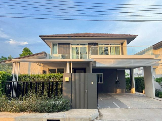 ต่ำกว่าราคาตลาด เพียง 10 ล้าน (บ้านเปล่า) #มัณฑนา #สันทราย บ้านเดี่ยว 2 ชั้น บ้านหรูสภาพสวย บิ้วอินทั้งหลัง ติดส่วนกลางโครงการ เข้าเมืองง่าย