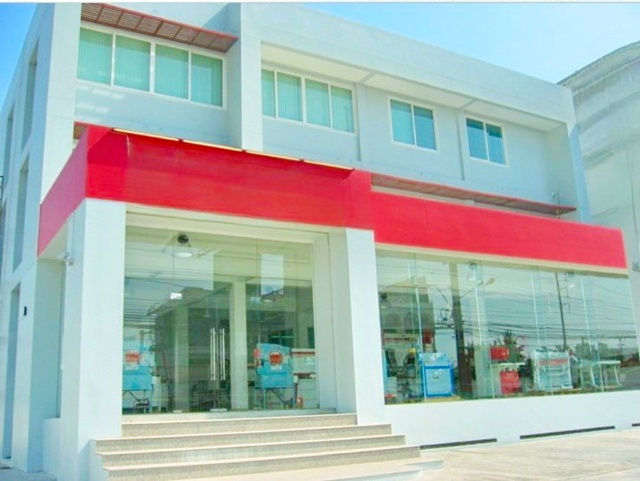 โรบินสันลาดกระบัง 1 กม.โชว์รูม และอาคารพาณิชย์ 3 ชั้น 4 นอน 4 น้ำ  2ไร่ 100ตร.ว. 1500ตร.ม. ใกล้ลิตเติ้ลวอร์ค ลาดกระบัง 1.1 กม.