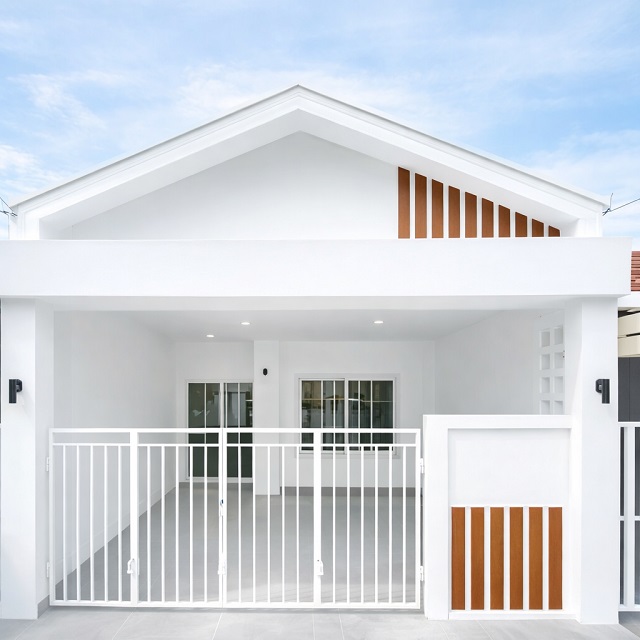  เทพกระษัตรี ศรีสุนทร ใกล้โรบินสัน ถลาง 2 กม ถลาง ภูเก็ต ทาวน์เฮาส์ 2นอน 1น้ำ 100 ตร.ม. 25 ตร.วา.พร้อมเฟอร์ฯ และเครื่องใช้ไฟฟ้าครบ 