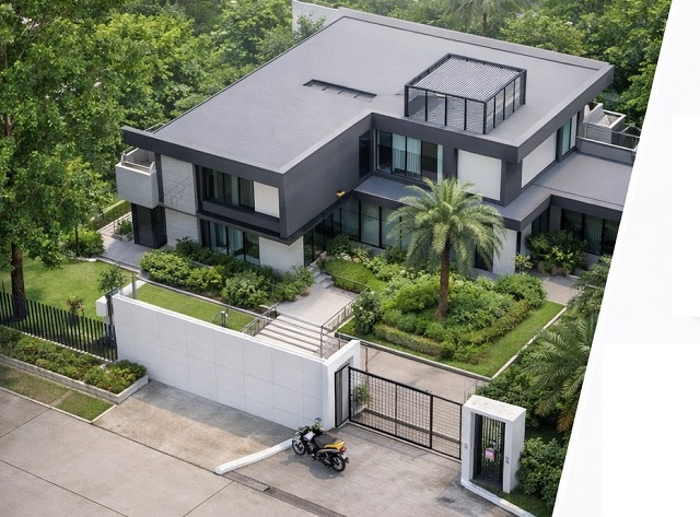 คฤหาสน์ Pool Villa Wellness Center บนที่ดิน 2ไร่ 2,500ตร.ม. The Legacy Golf Club  ซาฟารีเวิลด์ปัญญาอินทรา ให้เช่าอาคาร ระยะยาว 9นอน 5น้ำ ใกล้ รร.สาธิตพัฒนา 500 ม. เนื้อที่ 800 ตร.ว. 499,998 B-M. พร้อมสระว่ายน้ำ ห้องจัดเลี้ยง สตูดิโอ สวนส่วนกลาง และระบบรักษาความปลอดภัย เหมาะสำหรับสถานศึกษา ศูนย์ฝึกอบรม สำนักงาน องค์กร หรือธุรกิจที่ต้องการพื้นที่ขนาดใหญ่ บรรยากาศสงบ เป็นส่วนตัว เดินทางสะดวก ใกล้ซาฟารีเวิลด�