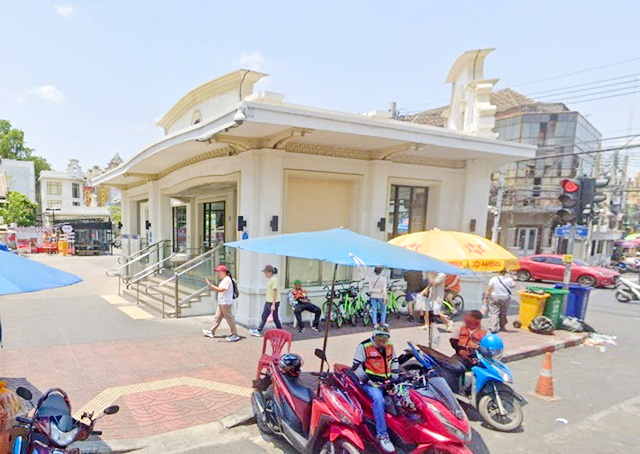 คาเฟ่ หรือร้านค้าทั่วไป 57,999 B-M 2 น้ำ 3 แอร์ บางลำพู ให้เช่าอาคารพาณิชย์ 2 ชั้น พระนคร ป้อมปราบ สัมพันธวงศ์ ยินดีต้อนรับคนจีน เยาวราช MRTวัดมังกร 59ม. 2 คูหา 44 ตร.วา. 350 ตร.ม.ทำเลทอง ย่านธุรกิจ แหล่งชุมชน คนพลุกพล่าน นานาชาติ ม.ศิลปากร 2.1 กม.เหมาะสำหรับร้านอาหาร  สามย่าน มิตรทาวน์  แหล่งท่องเที่ยว ช้อปปิ้ง เดินทางสะดวก เข้าออกได้หลายทางWelcome Chinese Yaowarat MRT WatMangkon 59m. BangLamphu PhraNakhon PomPrap Samphanthawong Shophouse for rent 2-s