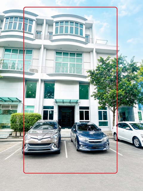 เหม่งจ๋าย อาคารพาณิชย์ 4 ชั้น 4นอน  4 น้ำโรงแรมเอสซีปาร์ค 50ตร.ว.500ตร.ม. ศรีวรา ประชาอุทิศ ใกล้เดอะซีน 700 ม.และ 79,998 B-M. เหมาะสำหรับโฮมออฟฟิศ สตูดิโอ คาเฟ่ หรือธุรกิจทุกประเภท  ทำเลศักยภาพใจกลางย่านธุรกิจ ที่ได้รับความนิยม ใกล้แอทปาร์คทาวน์ อินทาวน์ 900 ม.สถานศึกษา และรถไฟฟ้า เดินทางสะดวก เชื่อมต่อถนนหลักหลายสาย และทางด่วนเอกมัย-รามอินทราSC Park Hotel. Land area 50sq.wa. Sriwara PrachaUthit Mengjai 4-story commercial buildi