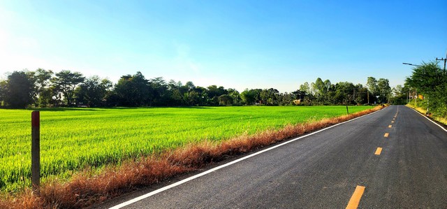 ขายที่ดิน2ไร่ ใกล้มหาวิทยาลัยศรีนครินทรวิโรฒองครักษ์ มศว คลอง16 องครักษ์ขายที่ดิน2ไร่ ติดถนนลาดยาง ใกล้อบต องครักษ์ ใกล้มหาลัย  คลอง 16 ทำเลดี เหมาะค้าขาย เหมาะทำอพาร์ทเม้นท์ อยู่ใกล้มศวที่ตั้ง : ตำบลองครักษ์ อำเภอองครักษ์ นครนายก 26120เนื้อที่ 2-0-08 ไร่ มี 1 โฉนด ( โฉนดพร้อมโอน )-  กว้าง 33 ม. -  ลึก 95.81 ม.ลักษณะ: เป็นที่ดินที่ติดถนนลาดยาง เป็นถนนสาธารณประโยชน์ ปัจจุบันนี้เป็