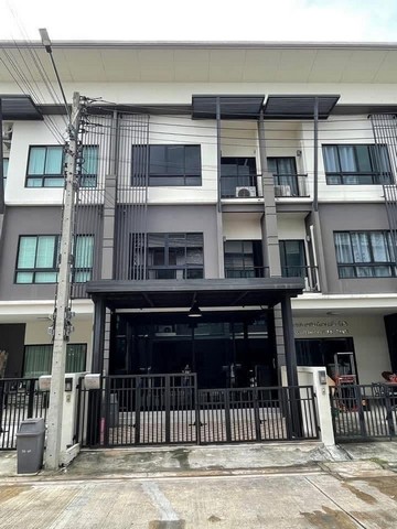 RT01979 ให้เช่าทาวน์โฮม 3 ชั้น 3ห้องนอน 4 ห้องน้ำ  คาซ่าซิตี้ วงแหวน-ลำลูกกา คลอง 5โครงการ  คาซ่าซิตี้ วงแหวน-ลำลูกกา คลอง 5ที่อยู่: ตำบล บึงคำพร้อย อำเภอลำลูกกา ปทุมธานี 12150ทาวน์โฮม 3 ชั้น พื้นที่ดิน 20 ตารางวา 190 ตารางเมตร3 ห้องนอน 4 ห้องน้ำ แอร์ 43 เครื่องทำน้ำอุ่น ตู้โชว์ ตู้เอกสารบิ้วอิน ซิ้งค์ล้างจานต่อเติมหลังคารถยนต์ ราคาเช่า 15,000/ เดือน Casa City Wongwaen-Lam Luk Ka Khlong 5 ProjectAddress: Bueng Kham Phroi Subdistrict, Lam Luk Ka D