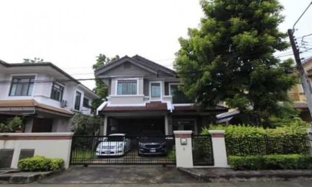 ให้เช่าบ้านเดี่ยว 2 ชั้น โครงการ เศรษฐสิริ วงแหวน-สุขาภิบาล 2 (Setthasiri Wongwaen-Sukhaphiban 2) เขตคันนายาวราคาเช่า 32,000 บาท / เดือนที่ตั้ง ถนนสุขาภิบาล 2 แขวงคันนายาว เขตคันนายาว กรุงเทพมหานคร 10230ติดต่อ : คุณภัสพงณ์ 0634098164Line : deedee23https://www.facebook.com/profile.php?id=61581484955548เนื้อที่ประมาณ 50 ตารางวา จำนวน 2 ชั้น 3 ห้องนอน 3 ห้องน้ำ จอดรถ 2 คันจุดเด่นบรรยากาศเงียบสงบ เป็นส่วนตัว เฟอร์นิเจอร์ครบเหมาะสำหรับครอบครัว พร้อม�