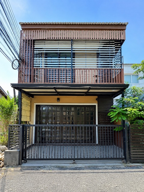 5-9 บ้านเดี่ยว 2 ชั้น 4นอน 3น้ำ160 ตร.ม.กรุงเทพกรีฑา หลังมุม 40 ตร.วา  ใกล้ตลาดลำสาลีและตลาดบางกะปิ 1.2 กม.  พร้อมเฟอร์ฯ 15,999 B-M.เงียบสงบ ปลอดภัย ใกล้แหล่งชุมชนและโรงเรียนนานาชาติเวลลิงตัน 2.6 กม. Kreetha5-9 2story corner detached house 4beds Fully Fur 15,999 B-M. 3baths  160sq.m. Located near 40sq.wa.Lamsalee Market and km,International Bangkapi Market within 1.2 School. in a peaceful and safe community, only 2.6 km from Wellington Krungthepถนนรามคำแหง กรุงเทพกรีฑา ศรีนครินทร์แขวงหัวหมาก เขตบางกะปิ กรุงเทพมหานครขนาด 40 ตร.วา พื้นที่