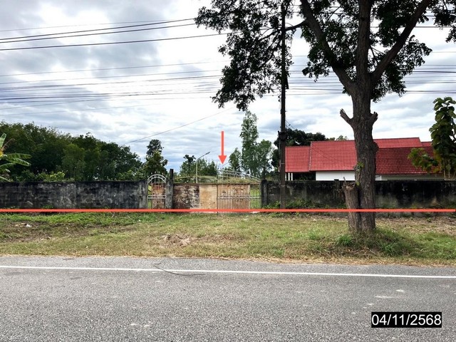   บ้านเดี่ยว กาฬสินธุ์ ถนน ทางหลวงชนบทสายบ้านนาบอน-บ้านนามน   ถนน ทางหลวงชนบทสายบ้านนาบอน-บ้านนามน (กส.3007) ตำบล ลำห้วยหลัว อำเภอ สมเด็จ จังหวัด กาฬสินธุ์  ราคาโปรโมชั่น  3,988,000  บาท    ลดจาก 5,012,000 บาท ราคาโปรโมชั่นตั้งแต่วันที่ 1 เมษายน 2569 – 30 มิถุนายน 2569  รายละเอียดทรัพย์ -  เนื้อที่ 1953.00 ตร.ว.  พื้นที่ใช้สอย 300.00 ตร.ม. -  3 ห้องนอน 2 ห้องน้ำ  -  2 ที่จอดรถ  -  บ้านหันไปทางทิศตะวันออก  พิกัดทรั�