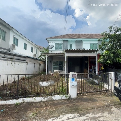   ขาย บ้านเดี่ยว/ทาวน์เฮ้าส์/คอนโด หมู่บ้านพฤกษาวิลเลจ 78   ถนน/ซอย ถนนฉลองกรุง ตำบลลำประทิว อำเภอลาดกระบัง จังหวัดกรุงเทพมหานคร  ราคา    2,100,000   บาท  (ราคาต่อรองได้)  รายละเอียดทรัพย์ -  เนื้อที่ 36.1ตรว. พื้นที่ใช้สอย90 ตรม. -  3 ห้องนอน 2 ห้องน้ำ 1 ที่จอดรถ -  1 ที่จอดรถ  -  บ้านหันไปทางทิศ ออกเฉียงใต้  พิกัดทรัพย์ : https://maps.app.goo.gl/uw7s51Ap7Xiskrkk9  สถานที่ใกล้เคียง  – นิคมอุตสาหกรรมลาดกระบัง– ห้างสรร�