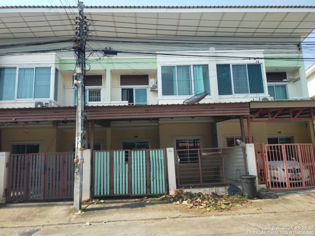   ขาย บ้านเดี่ยว/ทาวน์เฮ้าส์/คอนโด โครงการ บ้านราชพฤกษ์ 11 สุวรรณภูมิ ลาดกระบัง  ถนน/ซอย ตำบลลำปลาทิว อำเภอลาดกระบัง จังหวัดกรุงเทพมหานคร  ราคา   2,450,000   บาท  (ราคาต่อรองได้)  รายละเอียดทรัพย์ -  เนื้อที่ 47.8 ตรว. พื้นที่ใช้สอย 115.0 ตรม. -  3 ห้องนอน 2 ห้องน้ำ 1 ที่จอดรถ -  บ้านหันไปทางทิศ ใต้  พิกัดทรัพย์ : https://maps.app.goo.gl/ZCHFDh2dsr9LzkH77  สถานที่ใกล้เคียง   -นิคมอุตสาหกรรมลาดกระบัง -ห้างสรรพสินค้าไอเ�