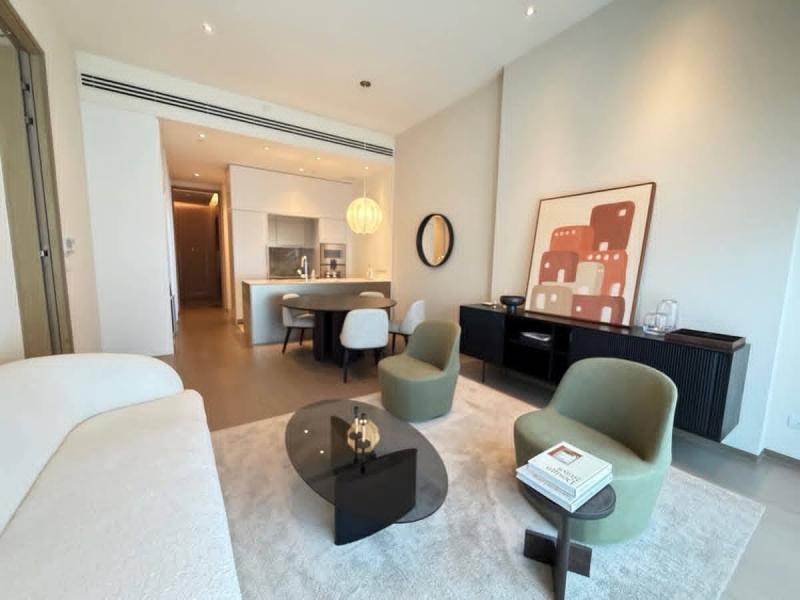 Urgent! Luxury Condo for Rent at SCOPE Langsuan ปล่อยเช่าคอนโดหรู หลังสวน – Scope Langsuan (ห้องใหม่ไม่เคยเข้าอยู่ เฟอร์นิเจอร์แบรนด์ / Private Lift)ค่าเช่า: 170,000 บาท / เดือนRare Item | Ready to Move Inคอนโดระดับ Super Luxury บนทำเล Prime & Rare ถนนหลังสวน — ทำเลที่มีซัพพลายจำกัด และเป็นที่ต้องการสูงที่สุดแห่งหนึ่งของกรุงเทพฯห้องใหม่ ไม่เคยเข้าอยู่ตกแต่งครบด้วยเฟอร์นิเจอร์แบรนด์ chanintrพร้อมบริการระดับโรงแรม +แม่บ้านทำความสะอาด 3 ครั้ง/สั�