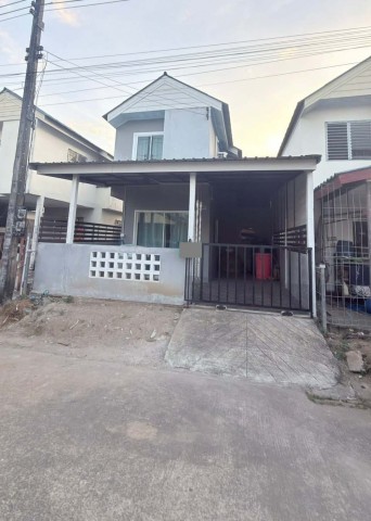 ##ขายบ้านเอื้ออาทร 21 ตรว. พร้อมอยู่ อ.เมือง จ.สระแก้วโซน : อำเภอเมือง จ.สระแก้วที่ตั้ง :   369/371 หมู่บ้าน เอื้ออาทรสระแก้ว 3  ต.สระแก้ว  อ.เมืองสระแก้ว  จ.สระแก้ว  27000ลักษณะโดยทั่วไป- บ้านเอื้ออาทรสระแก้ว3 รีโนเวทใหม่ทั้งหลัง, พร้อมอยู่- 2 ห้องนอน, 1 ห้องโถง, 1 ห้องน้ำ,  1 ห้องครัว, 1 โรงจอดรถ- เนื้อที่  21  ตรว., พื้นที่ใช้สอย  80 ตรม.- บรรยากาศร่มรื่น  เงียบสงบ  มีความเป็นส่วนตัว - ตั้งอยู่ก�