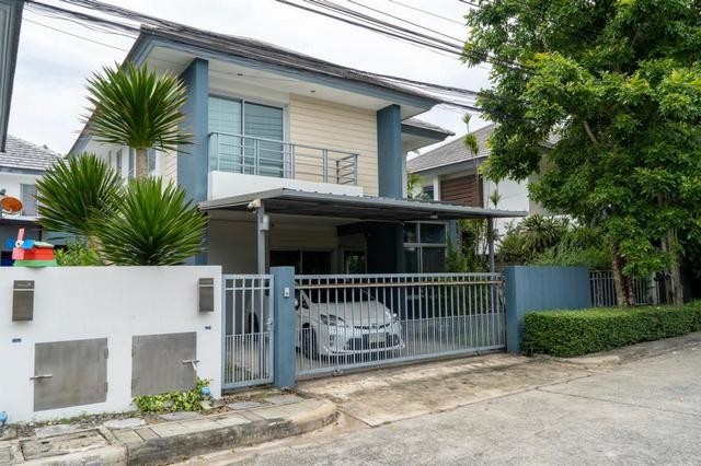 ให้เช่า บ้านเดี่ยว ย่าน ลาดปลาเค้า หมู่บ้านอารียา เมทโทร บ้านพร้อมเฟอร์นิเจอร์** Agent **ติดต่อ คุณปอ : 061 619 8565ID line: 061 619 8565แอดไลน์กดที่ลิงค์นี้ได้เลยครับ : https://line.me/ti/p/zu0mm-ozFXติดต่อ คุณบิว : 081 252 3279 ID line: 061 787 9691แอดไลน์กดที่ลิงค์นี้ได้เลยครับ : https://line.me/ti/p/SR5Ehdv_q-** รหัส BT211ราคา 40,000 บาท/เดือน (ประกัน 2 เดือน ล่วงหน้า 1 เดือน)หมู่บ้าน อารียา เมทโทร ลาดปลาเค้าบ้านเดี่ยว 2 ชั้น เนื้อที่ 50.2 ตรว. พื้นที่ใช้สอย 180 ต