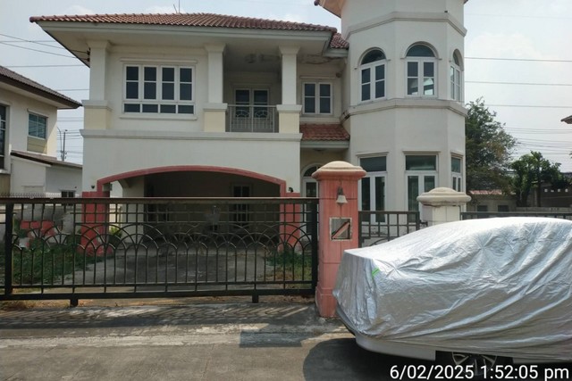 ขาย บ้านเดี่ยว/ทาวน์เฮ้าส์/คอนโด โครงการ บ้านเดี่ยว 2 ชั้นหมู่บ้านภัสสร 4  ถนน/ซอยถนนรังสิต-นครนายก ตำบลประชาธิปัตย์ อำเภอธัญบุรี จังหวัดปทุมธานี  ราคา   5,050,000   บาท  (ราคาต่อรองได้)  รายละเอียดทรัพย์ -  เนื้อที่  103.2 ตรว  พื้นที่ใช้สอย 143 ตรม. -  3 ห้องนอน 2 ห้องน้ำ  -  1 ที่จอดรถ  -  บ้านหันไปทางทิศ เหนือ  พิกัดทรัพย์ : https://maps.app.goo.gl/T4edRGK5zNLwpcLn6   สถานที่ใกล้เคียง  - วัดเขียนเขต- มาร์เก็ตวิลเลจ รั�