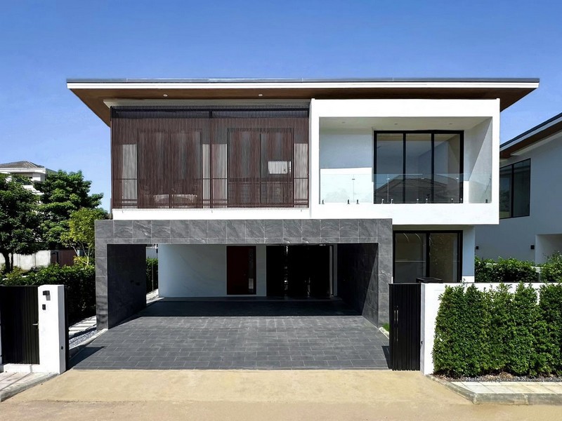 IN-144 EDEN ศรีนครินทร์-สวนหลวงบ้านเดี่ยว 2 ชั้น พื้นที่ 416 ตร.ม. พร้อมสวน courtyard ขนาดใหญ่ใจกลางบ้าน ออกแบบในสไตล์ Modern Tropical เพื่อให้ผู้อยู่อาศัยสัมผัสใกล้ชิดกับธรรมชาติมากที่สุดโครงการ : #EDENทำเล : #ศรีนครินทร์-สวนหลวงพื้นที่ : 112 ตร.ว. (416 ตร.ม.)เพียง : 20,900,000 บาทฟังก์ชั่น : 4 นอน 5 น้ำ 3 จอดรายการของแถมทั้งหมด1. ต้นไม้เล็กและใหญ่จัดสวนรอบบ้านและ courtyard กลางบ้าน พร้อมปูหญ้า2. Digital door lock ยี่ห้อ Lockin SV403. �