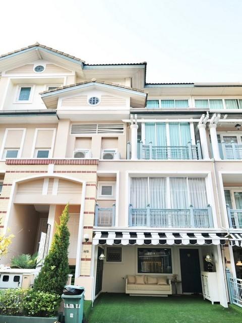 ขายทาวน์โฮมหรู4ชั้น โครงการคริสตัลวิลล์ประดิษฐ์มนูธรรม19ใกล้Central Eastville ตกแต่งพรีเมียมพร้อมเข้าอยู่ราคาขาย 12,900,000 บาท ( รวมเฟอร์นิเจอร์ )ราคาเช่า 79,000 บาท / เดือน ( ประกัน 2 เดือน ล่วงหน้า 1 เดือน )ที่ตั้ง ถนนประดิษฐ์มนูธรรม ซอยประดิษฐ์มนูธรรม 19 แขวงลาดพร้าว เขตลาดพร้าว กรุงเทพมหานคร 10230ติดต่อ : คุณภัสพงณ์ 0634098164Line : deedee23https://www.facebook.com/profile.php?id=61581484955548เนื้อที่ 24 ตารางวา พื้นที่ใช้สอย 260 ตารางเ