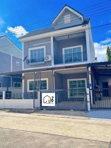 ให้เช่าบ้านเดี่ยว2ชั้น ใกล้G steel หนองละลอก นิคมพัฒนา บ้านค่าย ระยอง พร้อมเฟอร์นิเจอร์ครบ  ราคาเช่า 15,000/เดือน (ผู้เช่าไทย) ราคาเช่า 18,000/เดือน (ผู้เช่าต่างชาติ)3 ห้องนอน2 ห้องน้ำ 1 ห้องโถง2 ที่จอดรถ เฟอร์นิเจอร์และเครื่องใช้ไฟฟ้าเตียงนอน 3 ห้องนอน ตู้เสื้อผ้า ชุดโซฟา ผ้าม่าน แอร์ 4 เครื่อง สถานที่ใกล้เคียง G steel สวนสุภัทราแลนด์ อำเภอนิคมพัฒนา อำเภอบ้านค่าย รพ.บ้านค่าย รหั�