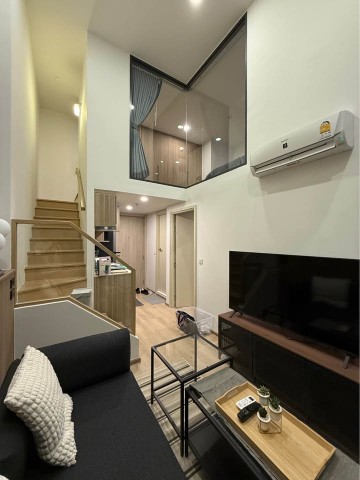 Life Rama 4 Asoke Clean Spacious 34th Floor MRT KlongToei***Property sales/rental services and consultation available. Contact us anytime.***For more details, photos, or to schedule a viewing:Contact: EkachaiT. 089-799-5598Line ID: @auiauiaui001 (Add @ at the beginning)--------------------------------------------------------------Room Type: 2 Bedrooms, 1 BathroomSize: 48 sq m, 34th FloorClean, beautifully decorated, ready to move in.Details--------------------------------------------------------------Rental Price: 45,000 THB per month--------------------------------------------------------------*Nearby Landmarks (Information from Google Map)1. MRT Khlong Toei2. Central Rama 33. Garden International School4. BNH Hospital--------------------------------------------------------------Rental Conditions1-year lease agreement1 month advance rent, 2 months security deposit.