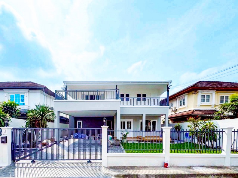 เพอร์เฟคเพลส บ้านเดี่ยว 4 นอน 3 น้ำ  รามคำแหง164 52 ตร.ว. ใกล้โรงเรียน RIS มีนบุรี 900 ม.พื้นที่ใช้สอย 180 ตร.ม. พร้อมเฟอร์ฯ และเครื่องปรับอากาศ 49,999 B-M.ทำเลศักยภาพในย่านมีนบุรี บรรยากาศเงียบสงบ เหมาะสำหรับอยู่อาศัย โฮมออฟฟิศ ใกล้นวมินทร์พลาซ่า 1.8 กม.ตลาด สถานศึกษา โรงพยาบาล แหล่งช้อปปิ้ง  และรถไฟฟ้า เดินทางสะดวก เชื่อมต่อถนนหลักได้ง่ายnear RIS MinBuri 900m. Perfect Place Ramkhamhaeng164 4-bed 3-bath detached house  52 sq.wa. with 180 sq.m. usa