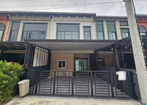 Sss559b0359 ขาย ทาวน์โฮม 2 ชั้น สิริ เพลส บางนา-เทพารักษ์ SIRI Place Bangna-Thepharakที่ตั้ง ซอยขจรวิทย์ ต.บางพลีใหญ่ อ.บางพลี สมุทรปราการ3 ห้องนอน 3 ห้องน้ำ ครัว ที่จอดรถในบ้าน 2 คันขนาด  21.80 ตารางวาพื้นที่ใช้สอย 118 ตารางเมตร** เพื่อเป็นการรวดเร็วในการตรวจสอบ รบกวนคุณลูกค้า copy linkประกาศหรือขอรหัสประกาศส่งมาด้วยค่ะ**   ติดต่อสอบถาม    CALL: 0927988789   Line:  @956uovqp   https://lin.ee/kKvaDQv   whatapp : +66927988789   https://www.facebook.com/Differestate   ให้บริการรับฝา�