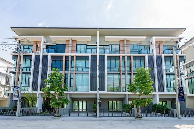 ให้เช่าโฮมออฟฟิศ 4 ชั้น โครงการ พรีเมี่ยมเพลส เกษตร-นวมินทร์ 2 Premium Place Kaset-Nawamin 2 ถนนมัยลาภ ซอยประเสริฐมนูกิจ29ติดต่อ คุณช่อผกา โทร 0616198565 LINE 0616198565สำรอง LINE 0812523279 ส่งลิ้งก์ไว้ได้เลย- ให้เช่าโฮมออฟฟิศ 4 ชั้น โครงการ พรีเมี่ยมเพลส เกษตร-นวมินทร์ 2 Premium Place Kaset-Nawamin 2 ถนนมัยลาภ ซอยประเสิรฐมนูกิจ29- ใกล้รถไฟฟ้าสายสีชมพู- พื้นที่ใช้สอยประมาณ 250 ตรม.- หน้ากว้าง 5 เมตร- 4 ห้องน้ำ- 2 ที่จอดรถ- พร้อมเข้าอย�