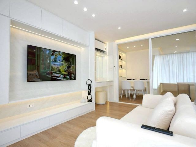 ขาย 2.39 ล้านบาท*JC Hill Place Condo. (เจซี ฮิลล์ คอนโด) ห้องวิวดอยสวย ใกล้ ม.เชียงใหม่ 800 เมตรโซนเจ็ดยอด ใกล้ เมญ่า/นิมมาน.ชั้น 8มี ระเบียงส่วนตัว ลมดีทั้งวันพื้นที่ใช้สอย 42 ตรม.1 ห้องนอน 1 ห้องน้ำ.ราคาขาย: 2,390,000 บาท• ค่าส่วนกลาง: 882 บาท/เดือนการโอน: ค่าใช้จ่ายในการโอน ชำระฝ่ายละ 50% (คนละครึ่ง)Full Option – ของใหม่ทั้งชุด!.โลเคชั่นดีมาก เดินทางง่าย ของกินเพียบ!ติดถนนคันคลองชลประทาน — ขับไปไหนก็�