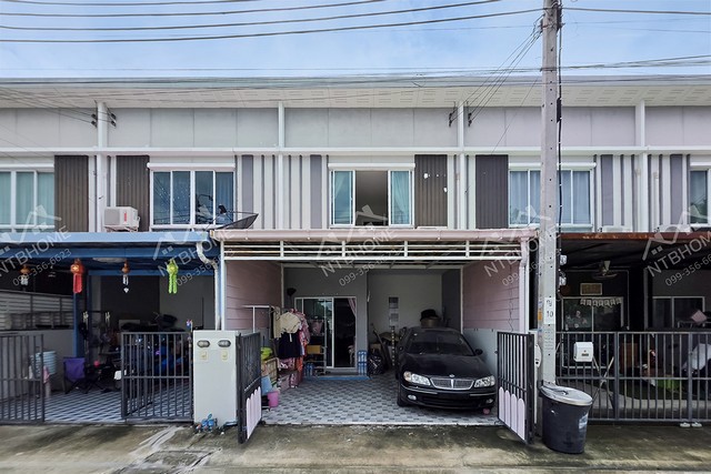 ทาวน์โฮม 2 ชั้น วิตเลตไลท์ รัตนาธิเบศร์ ต่อเติมครบ ตรงข้ามที่ทำการไปรษณีย์บางใหญ่ ใกล้รถไฟฟ้า* พื้นที่ 17.2 ตร.ว. ฟังก์ชัน 3 ห้องนอน 2 ห้องน้ำ 2 ที่จอดรถ ต่อเติมครบทั้งโรงจอดรถและครัว+เคาเตอร์ แถมแอร์ เฟอร์นิเจอร์บางส่วน ปั๊มน้ำแทงค์น้ำพร้อมใช้งาน* โครงการติดถนนบางใหญ่-บางคูลัด ตรงข้ามที่ทำการไปรษณีย์บางใหญ่ อยู่ในแหล่งชุมชน หาของกินสะดวก บนทำเลที่เชื่อมต่อถ