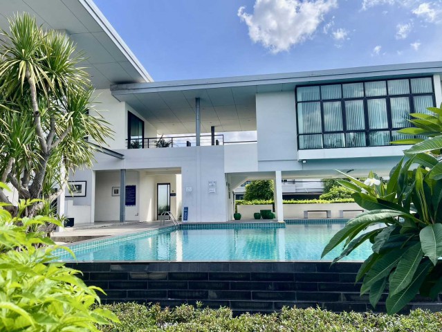 AOM 2902ขายบ้านเดี่ยว 57 ตร.ว. หมู่บ้านเดอะแพลนท์ แจ้งวัฒนะ ใกล้เมืองทองธานีเพียง 5 นาที   โครงการ The Plant Chaengwattana ตำบลบ้านใหม่ ปากเกร็ด,นนทบุรี  3  ห้องนอน   3   ห้องน้ำ   1  ห้องรับแขก   1  ห้องครัว   ที่ดิน   57.00 ตร.ว.   ใช้สอย   203.99 ตร.ม.ราคา 7,500,000บ้านเดี่ยวบนทำเลศักยภาพย่านแจ้งวัฒนะ เดินทางสะดวก ใกล้รถไฟฟ้า ห้างสรรพสินค้า และศูนย์กลางธุรกิจ เหมาะสำหรับครอบครัวที่ต้องการบ้านคุณภาพในบรรยาก