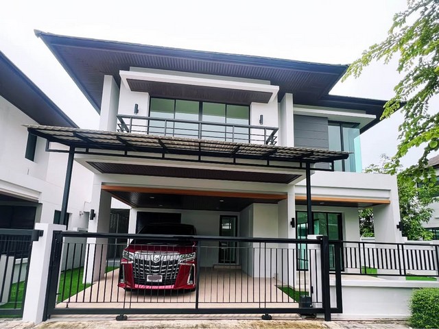 ให้เช่าบ้านเดี่ยว 2 ชั้น 55 ตรว 3 ห้องนอน โครงการเลค วิว พาร์ค วงแหวนบางนา รีโนเวทเสร็จใหม่ พร้อมเข้าอยู่ ใกล้เมกะบางนา *** ราคาเช่า 40,000 บาท/เดือน (สัญญา 3 ปี)  *** ราคาเช่า 45,000 บาท/เดือน (สัญญา 1 ปี) ป  ติดต่อ:: คุณชยา โทร/ID Line:: 0942823961   Link Line:: https://line.me/ti/p/3xFA1An8Kcรหัส # T26-835 บ้านเดี่ยว 2 ชั้น โครงการเลค วิว พาร์ค วงแหวนบางนา รีโนเวทเสร็จใหม่ พร้อมเข้าอยู่ ใกล้เมกะบางนา • เนื้อที่ 55 ตรว. • พื้นที่ใช้สอย�
